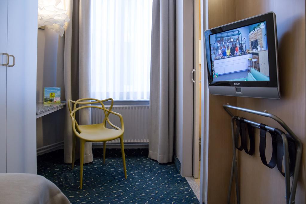 Hotel Glenmore Οστένδη Εξωτερικό φωτογραφία